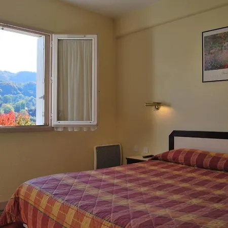 호텔 Family Vic-sur-Cère