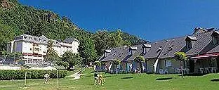 Family Отель Вик-сюр-Сер